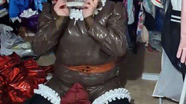 Desperate Full Diaper Brown PVC Eevee Sissy Maid Breathplay Hump Inflatable Tail