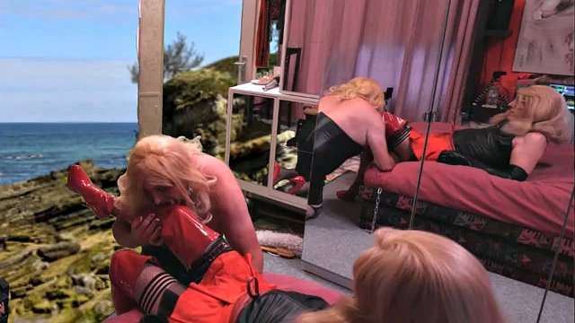Worship of Marina Red Boot, a good spanking and a lot of ridicule from Mrs. Samantha