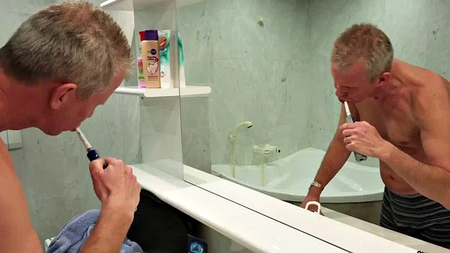 babamla özel zaman: Sakso, Köpek ve Kovboy Kız Pornosu