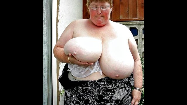 MILFs and grannies with huge boobs (slideshow)