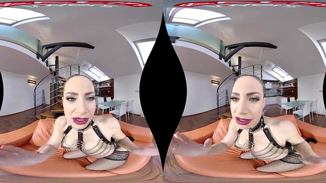 Dominuje: Kouření, Doggy & Cowgirl VR porno