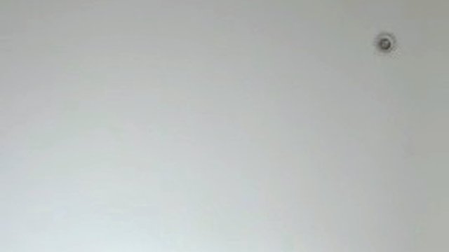 Troia fa sesso anale duro e squirta!!