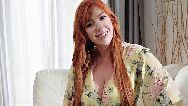 Melody Marks Gapes Throat for Monster Big-Cock Deepthroat