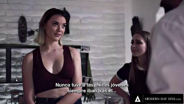 MODERN-DAY SINS - Naughty Anny Aurora Sneaks Off To Bang Her BFF's Stepdad SPANISH SUBTITLES