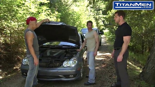 Gay threesome with outdoor fuck