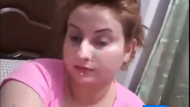 Desi pakistani housewife facebook live big boobs
