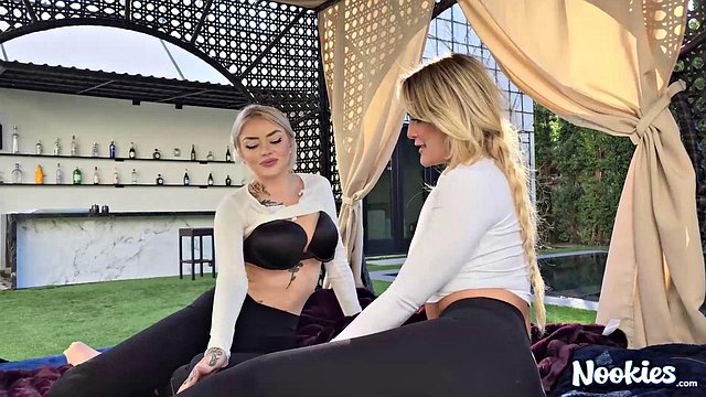 Nichole Saphir And Savvy Suxx Hardcore Threesome