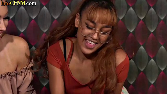 CFNM babes in oral group deepthroat action on massage table