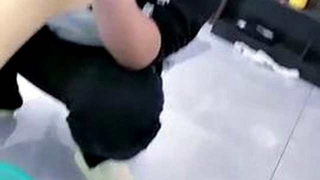 Ballbusting chinês