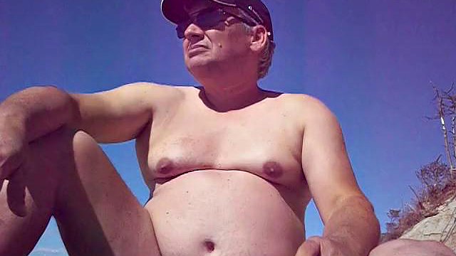 Lilian77 på stranden 2020 04