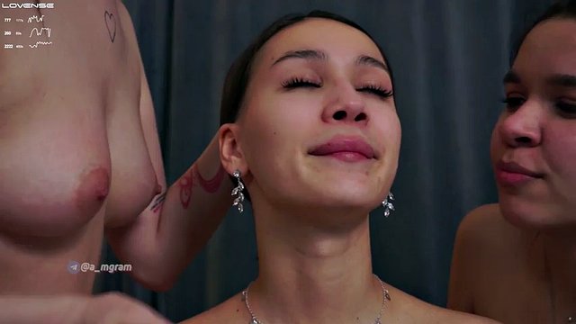 Lesbian Trio Spit In Mouth+Face+Feet Licking Tongue Kissing Sloppy Saliva Fetish