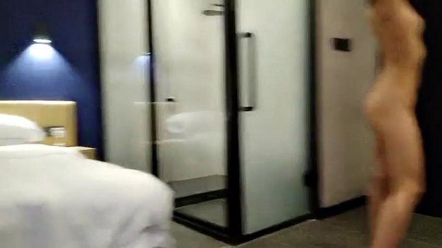 I made a date with a pretty and slim girl 01: Masturbation, Creampie & Mature Porn