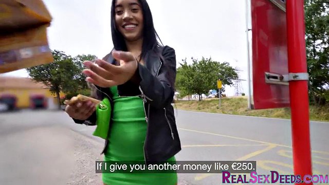 Pulled ebony enjoys pussyfucking outdoor