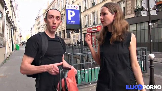 Mélanie, a fan of sodomy, has three good cocks all to herself