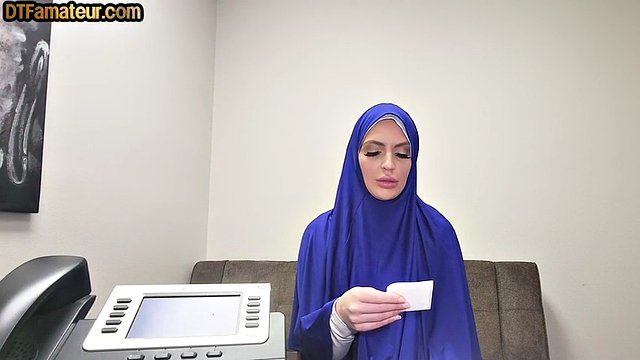 Arab DTF amateur with hijab riding a cock in POV at a casting