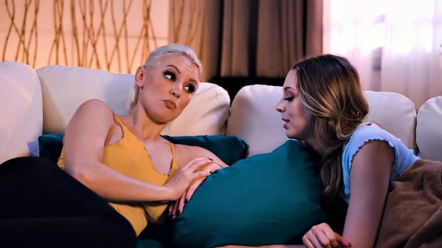 Stepmom Kenzie Taylor teach Lily Larimar how to finger