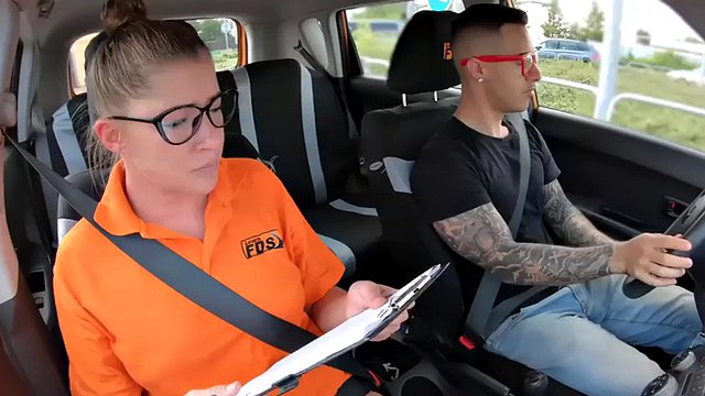 Real drive instructor babe pussypounded by student in car