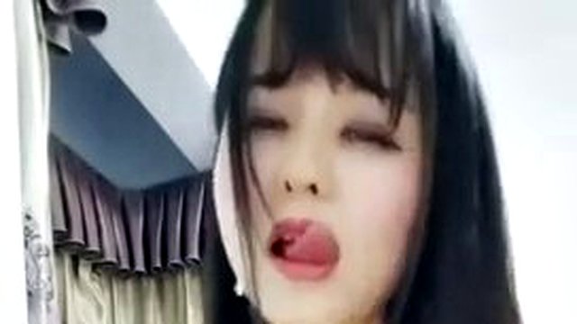 coreano cam adolescente en pantimedias folla consolador
